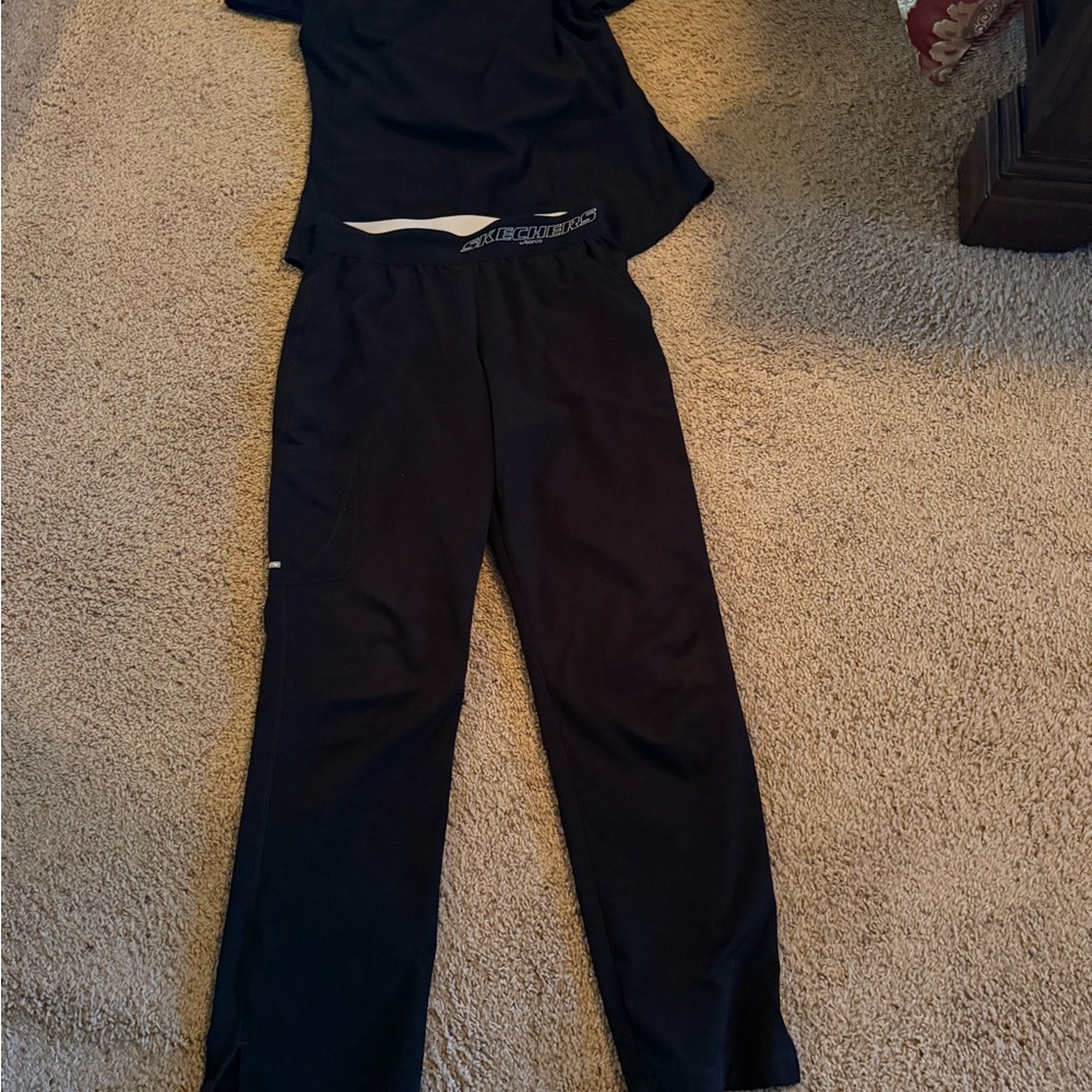 Black scrub bundle